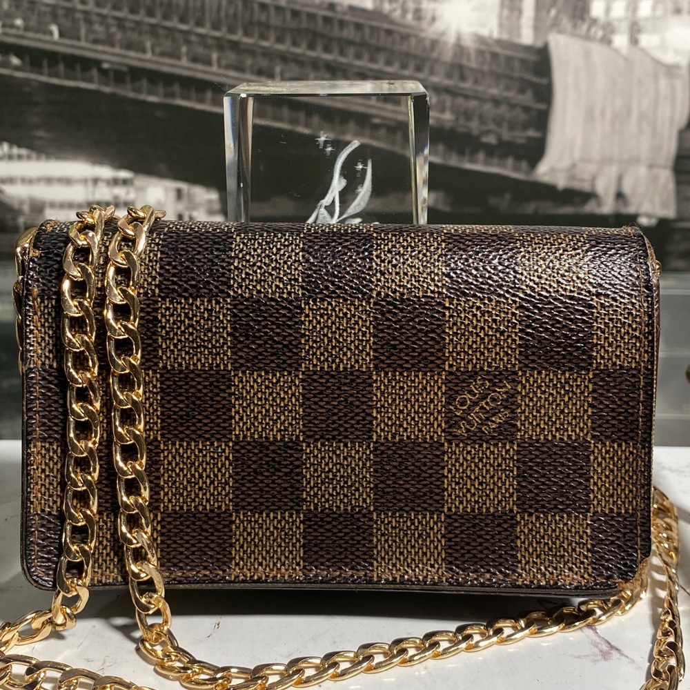Authentic Louis Vuitton Damier Bifold Zippy Wallet - Picture 3 of 16